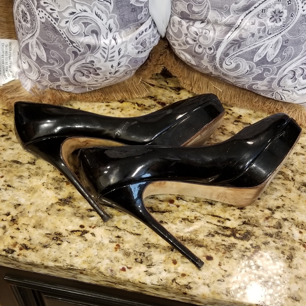 Jimmy Choo Black Patent Leather Platform Heels 9 - Picture 11 of 16